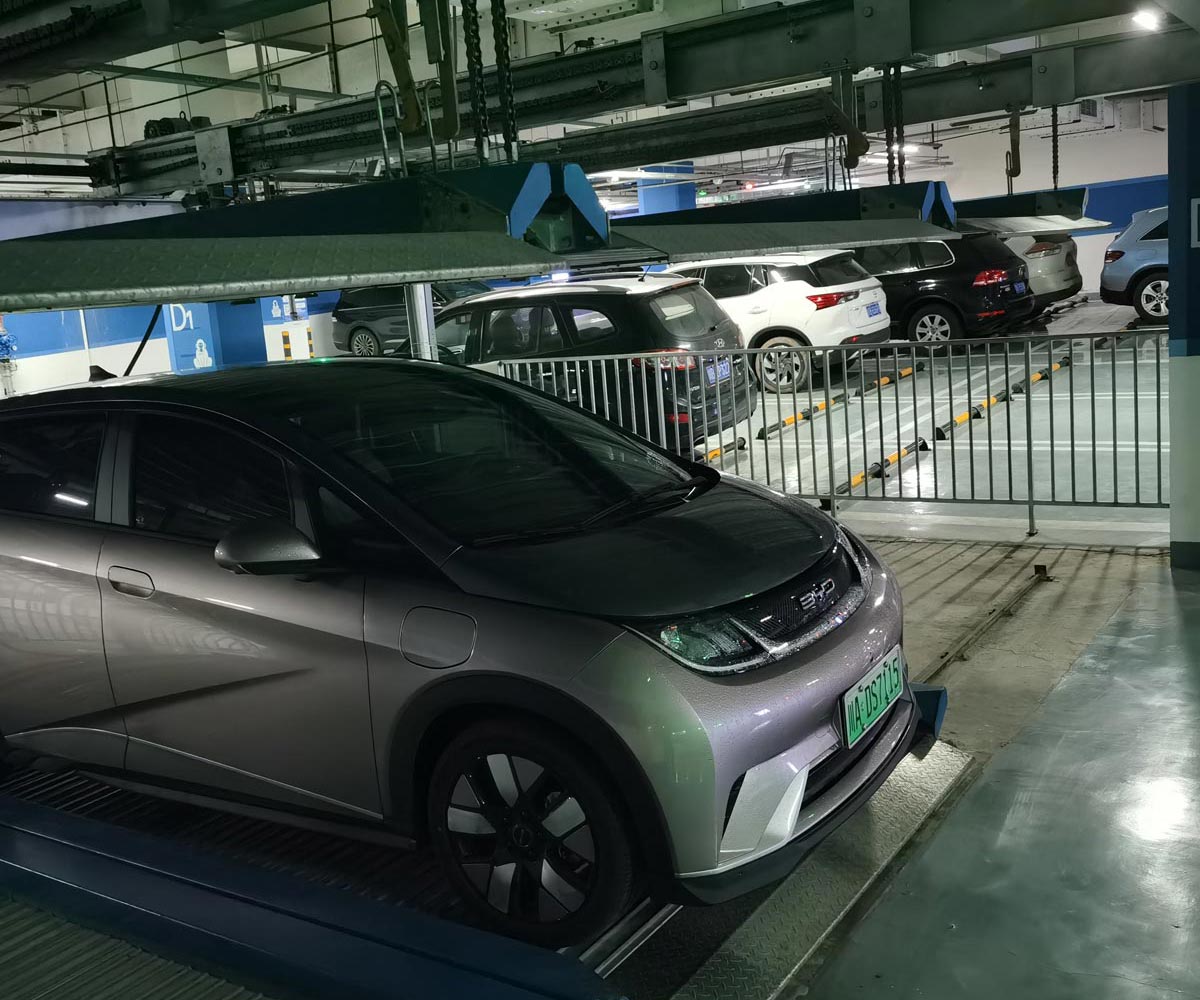 家用簡易升降類機(jī)械式立體車庫回收